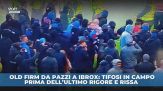Old Firm da pazzi: rissa tra tifosi in campo