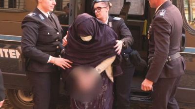 "Affettuosi mentre scavavano la fossa per Saman"
