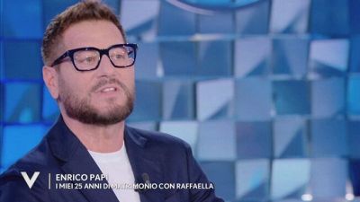 Enrico Papi: "I miei 25 anni di matrimonio con Raffaella"