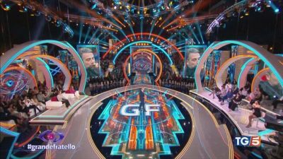 Stasera sorprese al GF