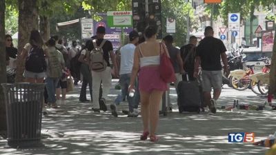 Prezzi bassi e relax c'è chi parte adesso