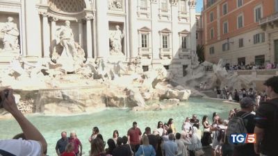 Turisti incivili boom di multe