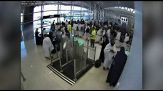 Il momento dell'esplosione all'aeroporto di Riad