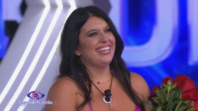Grande Fratello, cosa è successo in settimana: un nuovo amore e due concorrenti fuori dalla Casa