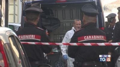 Tragedia in Sicilia, lancia bimba da balcone