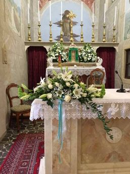allestimenti floreali per chiese Fioreria La Serra