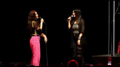 A Roma Laura Pausini e Alanis Morissette cantano insieme "Ironic"
