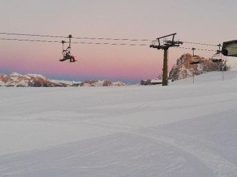 RISTORANTE BAITA LAURIN  vista delle piste da sci