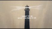 A Marsiglia compare un faro nero: la nuova opera di Banksy