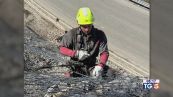 Altri due indagati per l'operaio morto
