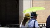Caldo, a Roma i turisti in cerca di bellezza e fresco nei musei