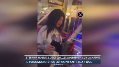 Stefania Nobile a cena dall'ex Lacerenza con la madre