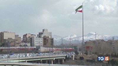L'Iran continua a minacciare