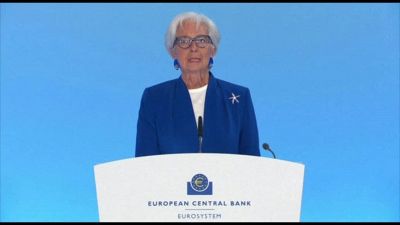 Bce alza i tassi al 2,25% e rivede crescita eurozona al ribasso