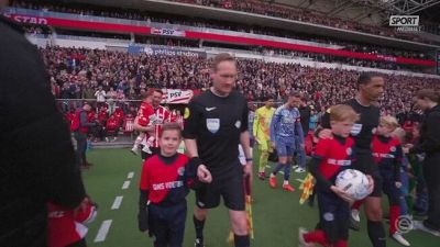 Farioli mette le mani sull'Eredivisie: 2-0 al PSV, il vantaggio sale a +9
