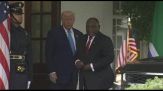Trump accoglie presidente Sudafrica, tra accuse di "genocidio bianco"