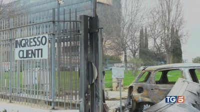 Maxi rapina a Roma fuga tra le fiamme
