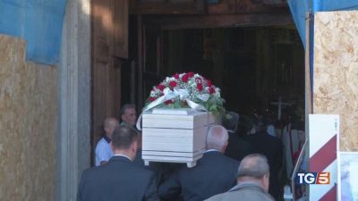 Sharon, addio e lacrime Conosceva l'assassino?