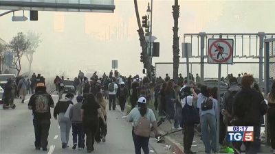Disordini a Los Angeles Lacrimogeni e spari