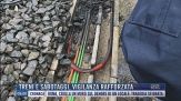 Breaking News delle 09.00 | Treni e sabotaggi, vigilanza rafforzata