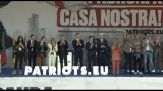 I "patrioti europei" a Milano, Bardella e Wilders sul palco con Salvini