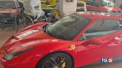 Collezionista d'auto ma era nullatenente