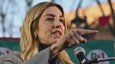 Salis lancia il martello contro la segretaria del Pd, "Pronta a candidarmi"