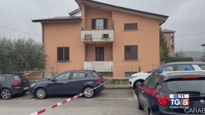 Uccide la moglie poi si toglie la vita