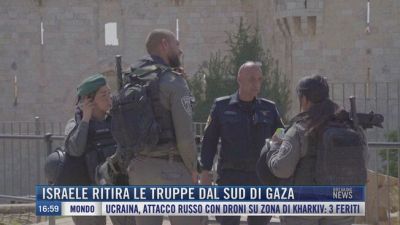 Breaking News delle 17.00 | Israele ritira le truppe dal sud di Gaza