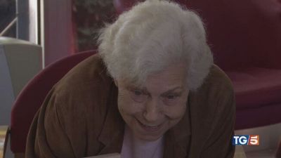 Auguri ai nonni, un dono prezioso