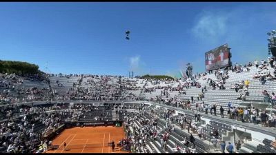 Frecce Tricolori sorvolano il Centrale del Foro Italico