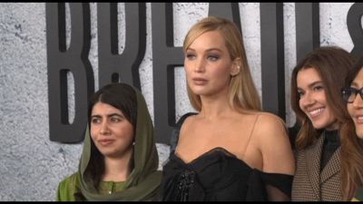 Malala e Jennifer Lawrence alla prima di un documentario afghano