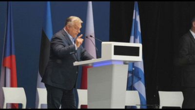 Orban attacca la politica Ue sui migranti: non staremo a guardare