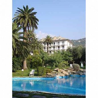 Residence Savoia & Savoia Genova -Vista parco e piscina
