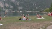 L'estate dei divieti, sul lungolago del Garda vietato il pallone