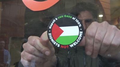 Turisti israeliani allontanati dalla taverna, a Napoli pro-Pal in campo