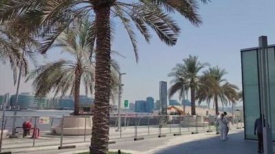 Abu Dhabi, clima torrido: 45 gradi!