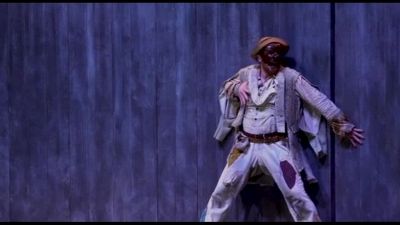 Stivalaccio Teatro spiega Commedia dell'Arte e fa rivivere Arlecchino