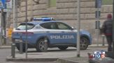 Violentata in casa davanti al figlio