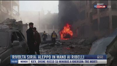 Breaking News delle 16.00 | Rivolta Siria: Aleppo in mano ai ribelli