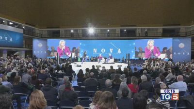 I 5 stelle decidono il loro futuro