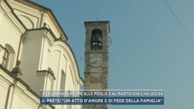 Un funerale insieme alla moglie e al marito che l'ha uccisa