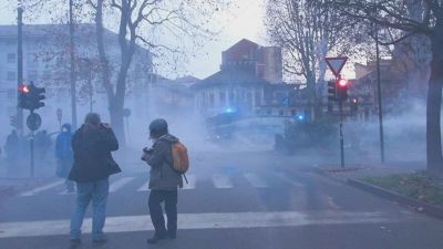 I primi 30 indagati, identificati gli attivisti che hanno ferito gli agenti