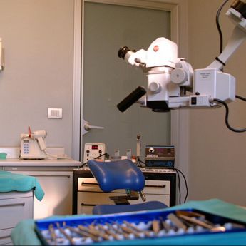 attrezzatura studio dentistico Oria Andrea