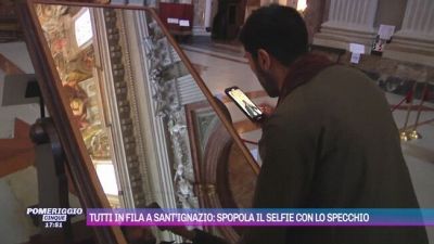 Tutti in fila a Sant'Ignazio