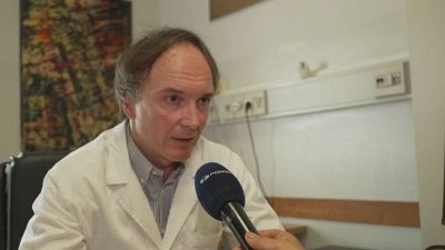 Basta col cellulare, adolescente ricoverato in crisi di astinenza