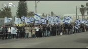 Israele saluta l'ultimo ostaggio, a Tel Aviv una grande cerimonia
