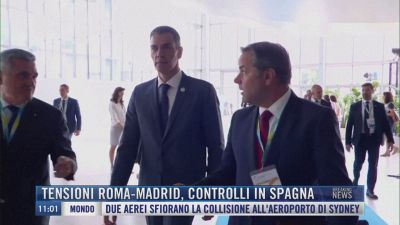 Breaking News delle 11.00 | Tensione Roma-Madrid, controlli in Spagna