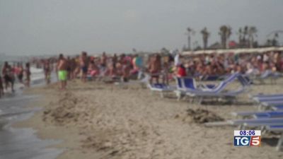 18enne accoltellato a morte sulla spiaggia