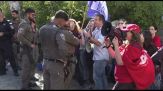 A Gerusalemme manifestanti anti Netanyahu vicino casa del premier